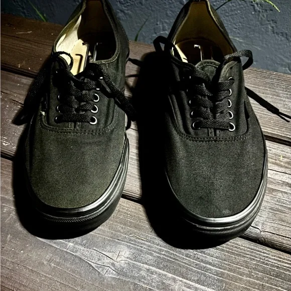 Black Vans Authentic trainers #skater size 12 good condition ready to wear - Picture 1 of 7